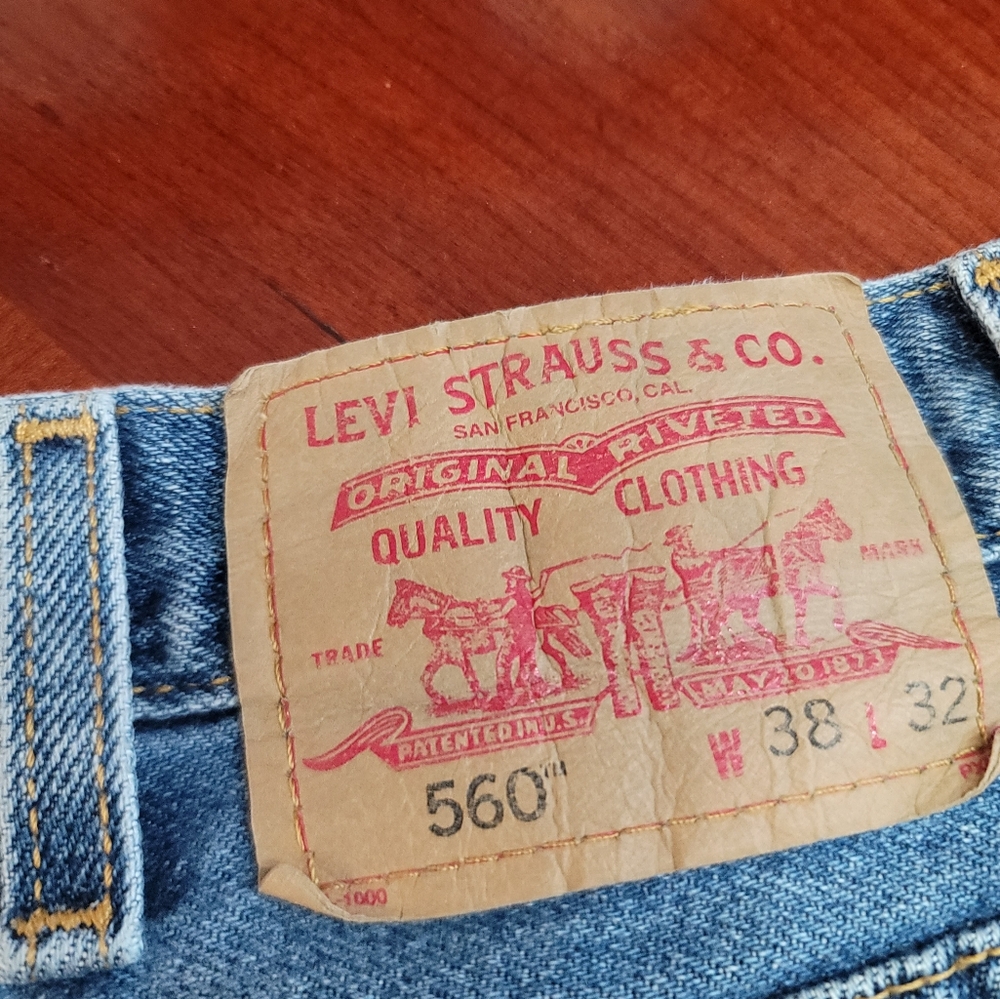 Men's Levi jeans 38x32